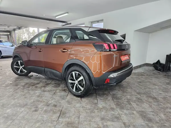 Peugeot 3008 2018 - 17990 EUR, 122503 km - AUTO.MOTO.pt - 122503km - foto 8 de 25