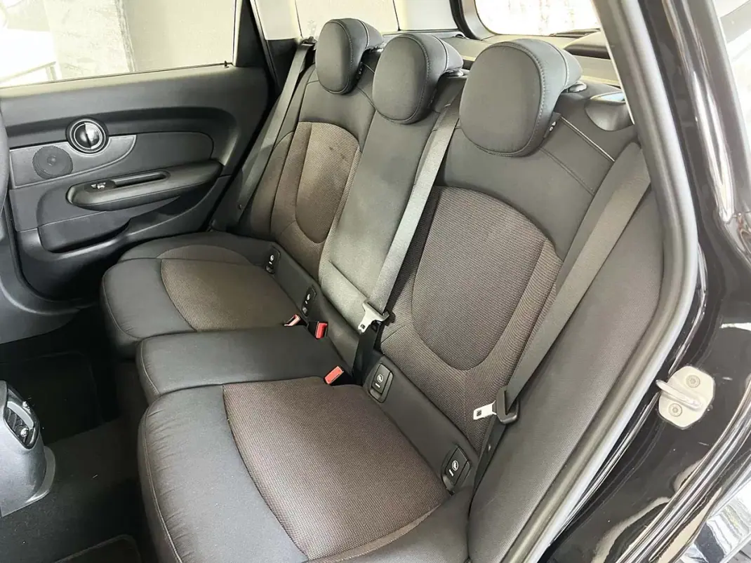 MINI Clubman 2018 - 16800 EUR, 122806 km - 122806km - foto 21 de 23