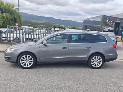 Volkswagen Passat 2008 - 8500 EUR, 223000 km - AUTO.MOTO.pt - 223000km - foto 5 de 17