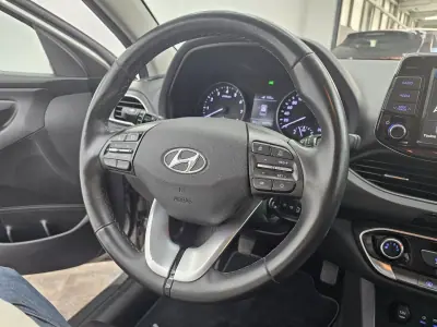 Hyundai i30 2019 - 14900 EUR, 43264 km - AUTO.MOTO.pt - 43264km - foto 13 de 33