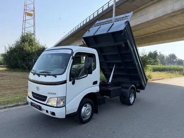 Toyota DYNA M 35.33 3.0 D4D 27.000 KMS 2007 - 95000km