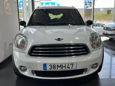 MINI Countryman 2011 - 9999 EUR, 208121 km - AUTO.MOTO.pt - 208121km - foto 5 de 21