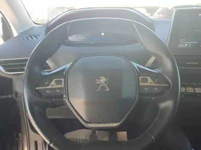Peugeot 3008 2019 - 17 EUR, 80000 km - AUTO.MOTO.pt - 80000km - foto 18 de 26