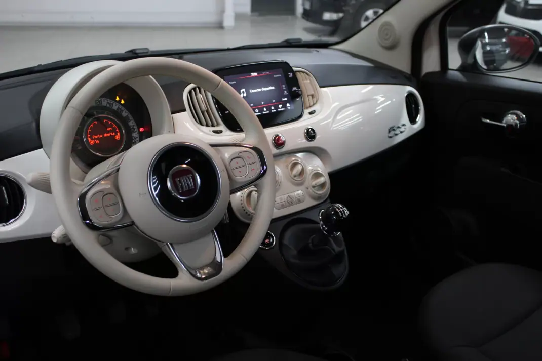 Fiat 500 2023 - 12900 EUR, 32374 km - AUTO.MOTO.pt - 32374km - foto 5 de 23