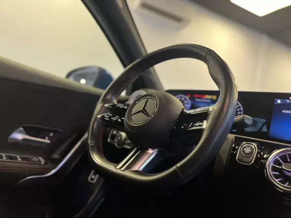 Mercedes-Benz A 250e Limousine 2023 - 34990 EUR, 25000 km - AUTO.MOTO.pt - 25000km - foto 24 de 53