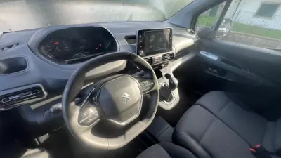 Peugeot PARTNER LONGA / 40 MIL KM / 2023 / IVA DEDUTIVEL 2021 - 14750 EUR, 99000 km - AUTO.MOTO.pt - 99000km - foto 7 de 7