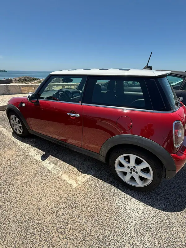MINI One 2009 - 5500 EUR, 118000 km - AUTO.MOTO.pt - 118000km - foto 10 de 14