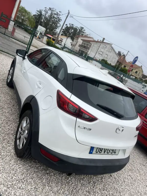 Mazda CX-3 2019 - 11999 EUR, 230000 km - AUTO.MOTO.pt - 230000km - foto 4 de 6