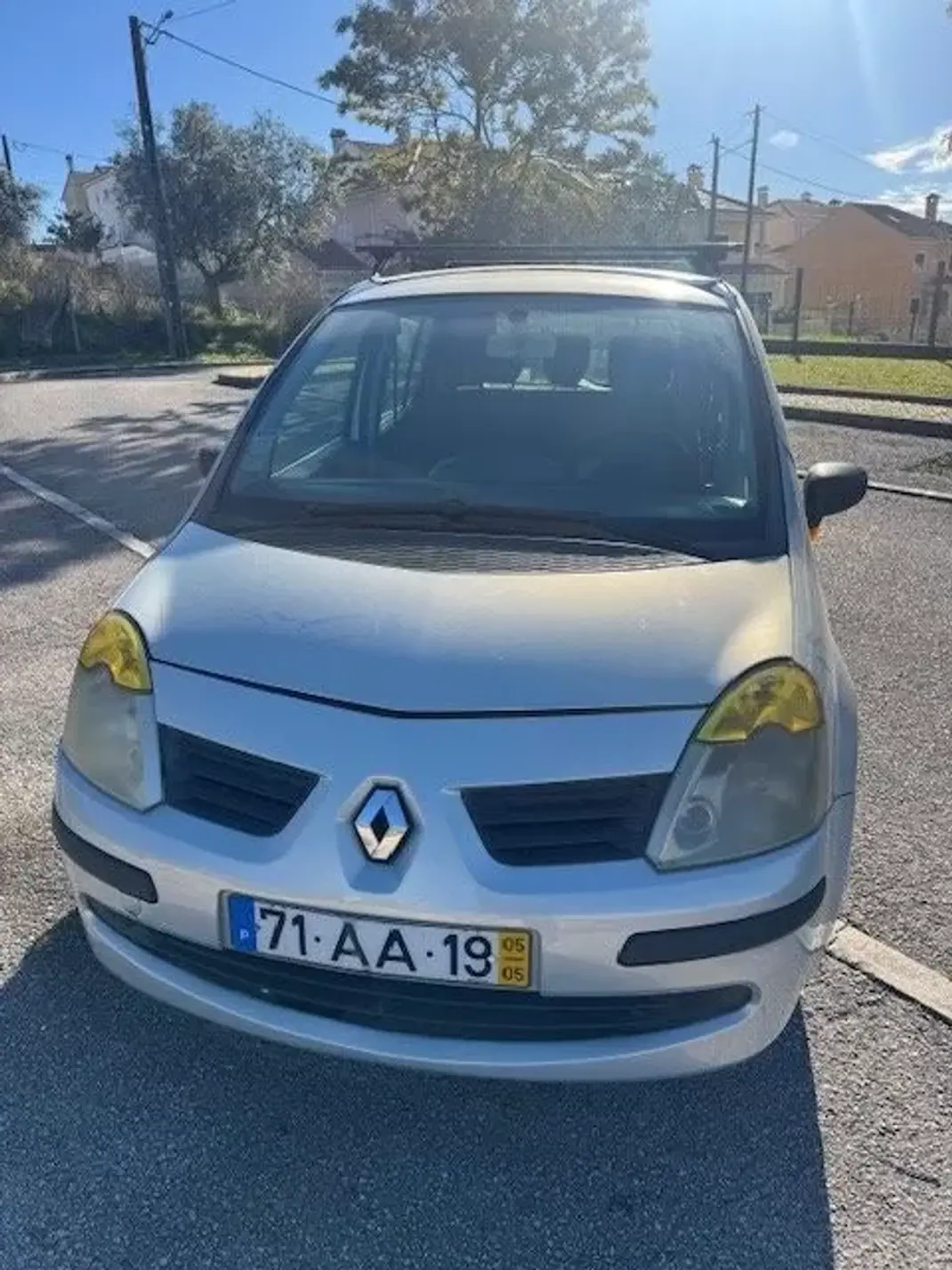 Renault Modus 2005 - 2500 EUR, 284633 km - AUTO.MOTO.pt - 284633km - foto 9 de 17