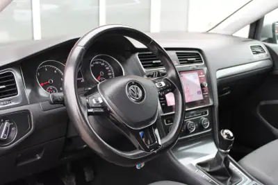Volkswagen Golf 2017 - 11490 EUR, 224000 km - AUTO.MOTO.pt - 224000km - foto 20 de 29
