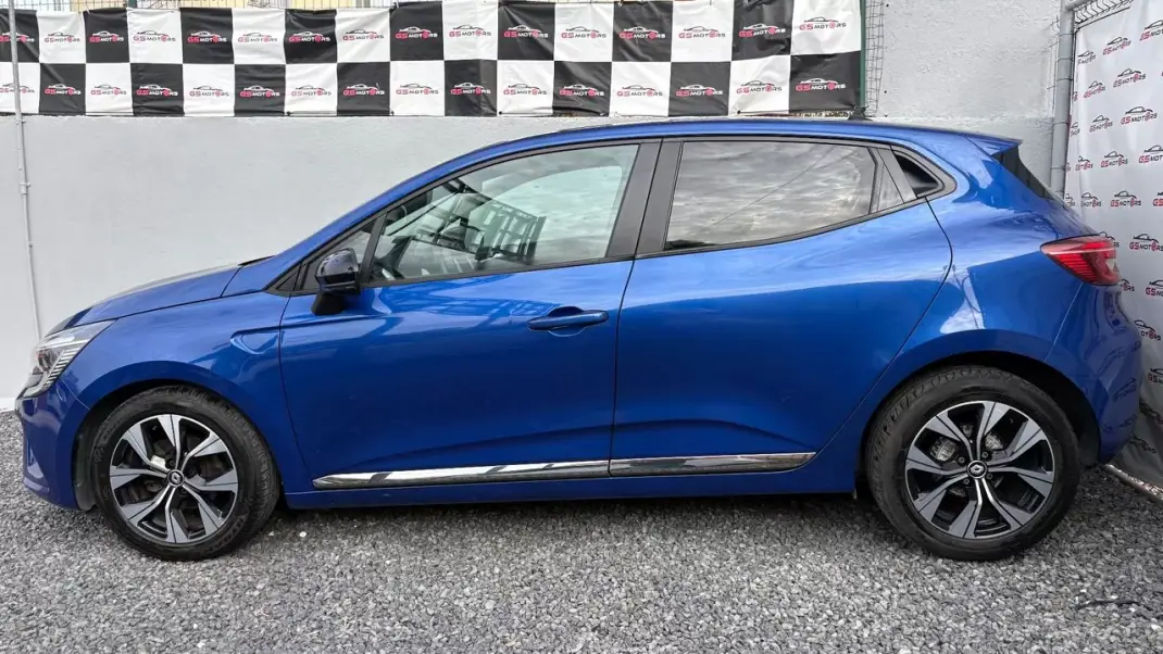 Renault Clio 2023 - 14400 EUR, 81441 km - AUTO.MOTO.pt - 81441km - foto 3 de 12