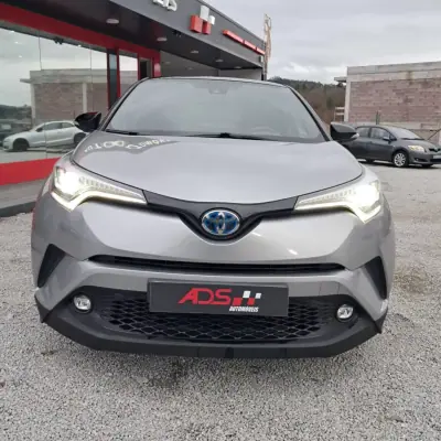 Toyota C-HR 2017 - 17450 EUR, 165400 km - AUTO.MOTO.pt - 165400km - foto 2 de 15