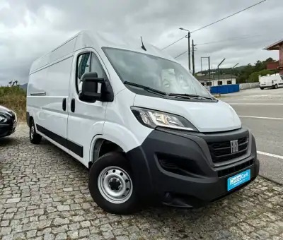 Fiat DUCATO 2.2 M-Jet L3H2 140Cv | IVA DEDUTÍVEL 2023 - 27950 EUR, 28000 km - AUTO.MOTO.pt - 28000km - foto 2 de 23
