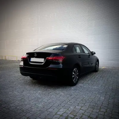 Mercedes-Benz A 180 Limousine 2020 - 21500 EUR, 145000 km - AUTO.MOTO.pt - 145000km - foto 18 de 28