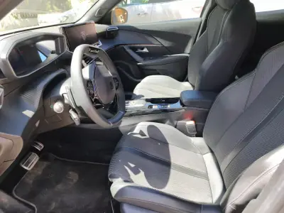Peugeot 2008 2024 - 28500 EUR, 30224 km - AUTO.MOTO.pt - 30224km - foto 7 de 16