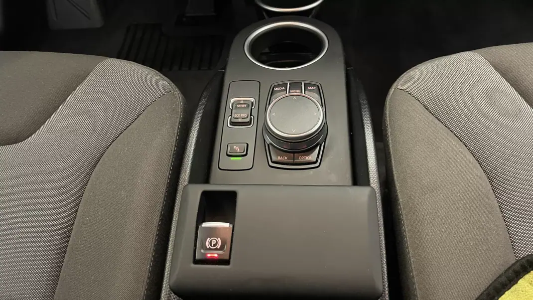 BMW i3 2021 - 22990 EUR, 23272 km - AUTO.MOTO.pt - 23272km - foto 38 de 42