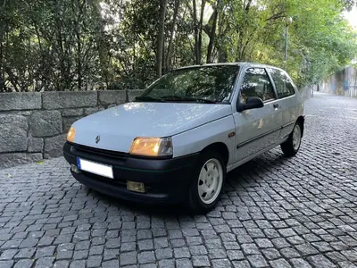 Renault Clio 1993 - 3900 EUR, 283000 km - AUTO.MOTO.pt - 283000km - foto 36 de 39