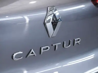 Renault Captur 2023 - 15990 EUR, 48583 km - AUTO.MOTO.pt - 48583km - foto 12 de 20