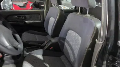 Mitsubishi L200 1998 - 13900 EUR, 279297 km - AUTO.MOTO.pt - 279297km - foto 23 de 36