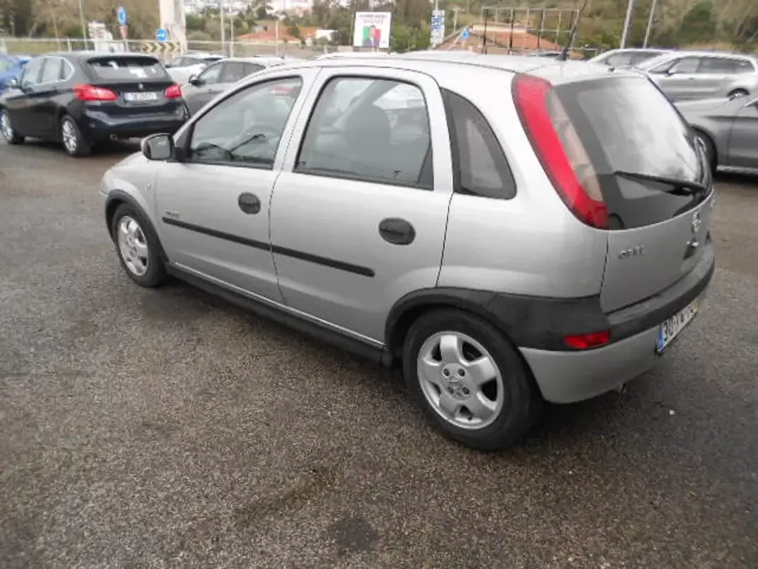 Opel Corsa 2002 - 3500 EUR, 0 km - AUTO.MOTO.pt - foto 5 de 12
