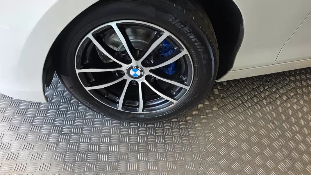 BMW 114 2013 - 9500 EUR, 212463 km - AUTO.MOTO.pt - 212463km - foto 24 de 45