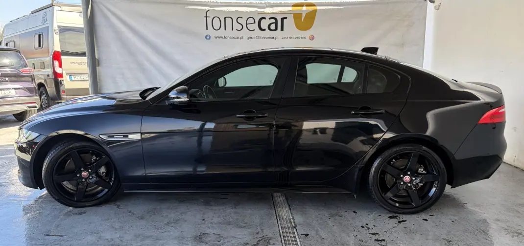 Jaguar XE 2016 - 16990 EUR, 187630 km - AUTO.MOTO.pt - 187630km - foto 3 de 9