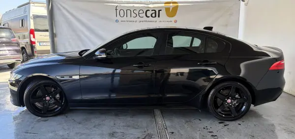 Jaguar XE 2016 - 16990 EUR, 187630 km - AUTO.MOTO.pt - 187630km - foto 3 de 9