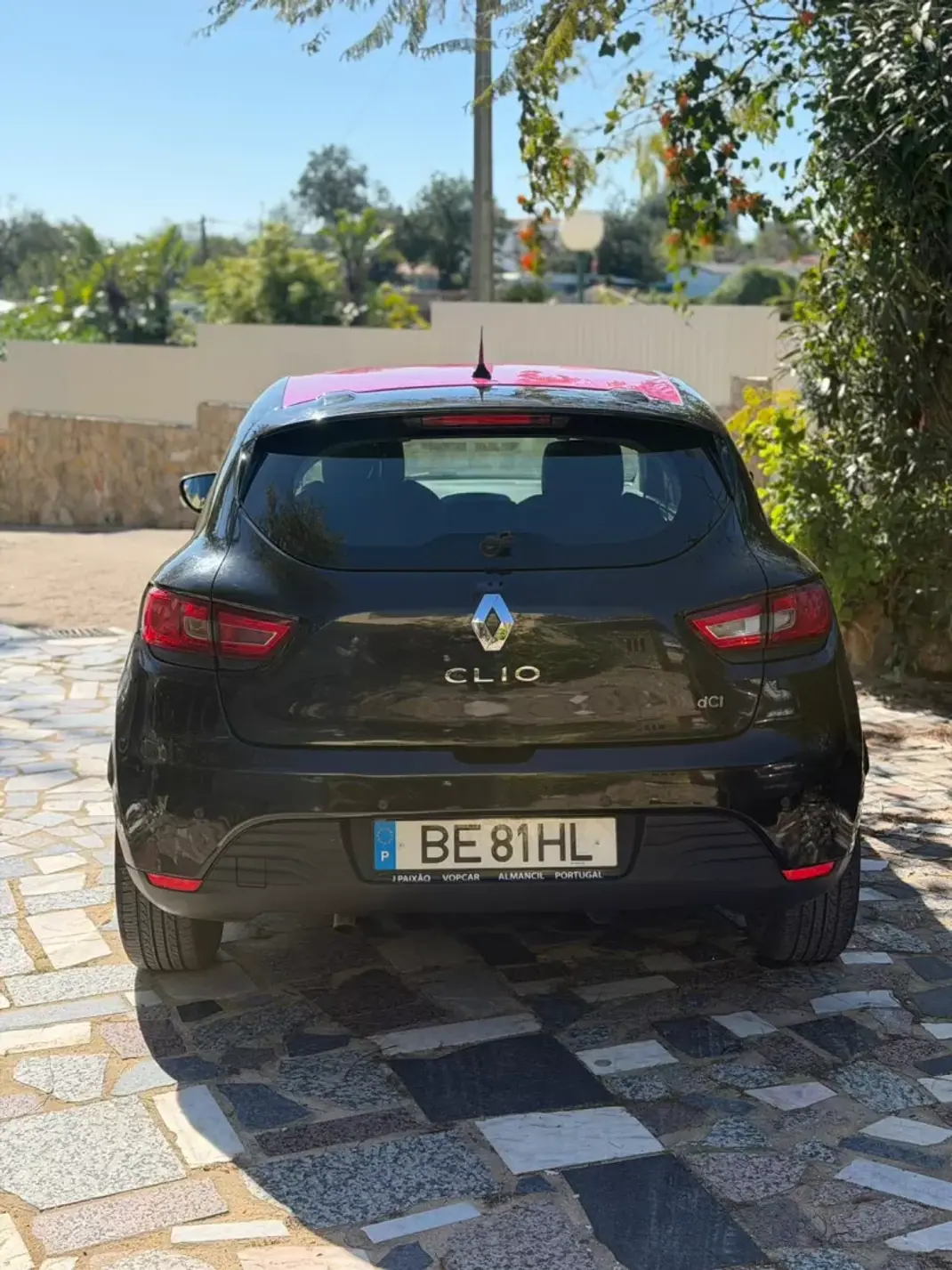 Renault Clio 2014 - 9990 EUR, 157678 km - AUTO.MOTO.pt - 157678km - foto 5 de 6