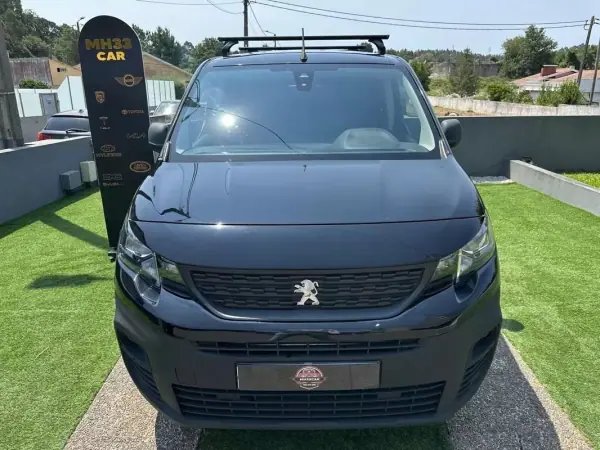 Peugeot Partner 1.5HDI 3lugares 2019 - 12900 EUR, 117000 km - AUTO.MOTO.pt - 117000km - foto 45 de 52
