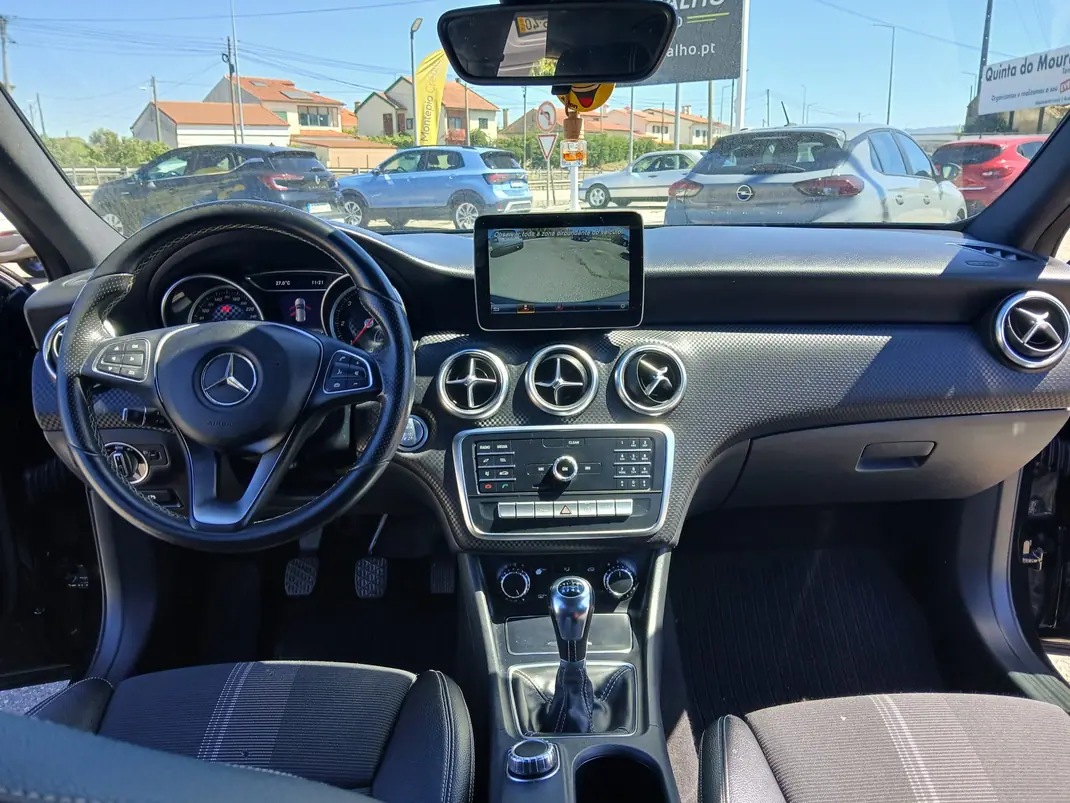 Mercedes-Benz A 180 2018 - 17200 EUR, 89508 km - AUTO.MOTO.pt - 89508km - foto 4 de 4