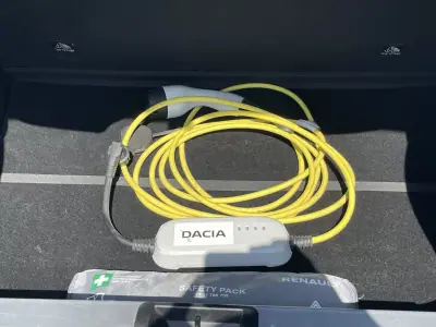 Dacia Spring 2021 - 10850 EUR, 17296 km - AUTO.MOTO.pt - 17296km - foto 27 de 32