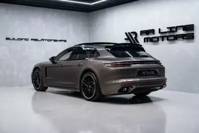 Porsche Panamera Sport Turismo 2018 - 69950 EUR, 133000 km - AUTO.MOTO.pt - 133000km - foto 10 de 60