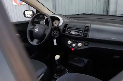 Nissan Micra CC 2007 - 5800 EUR, 129000 km - AUTO.MOTO.pt - 129000km - foto 23 de 28