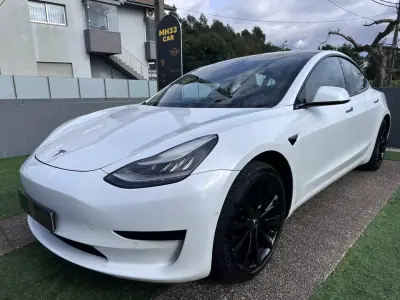 Tesla Model 3 2019 - 15500 EUR, 333000 km - AUTO.MOTO.pt - 333000km - foto 3 de 62