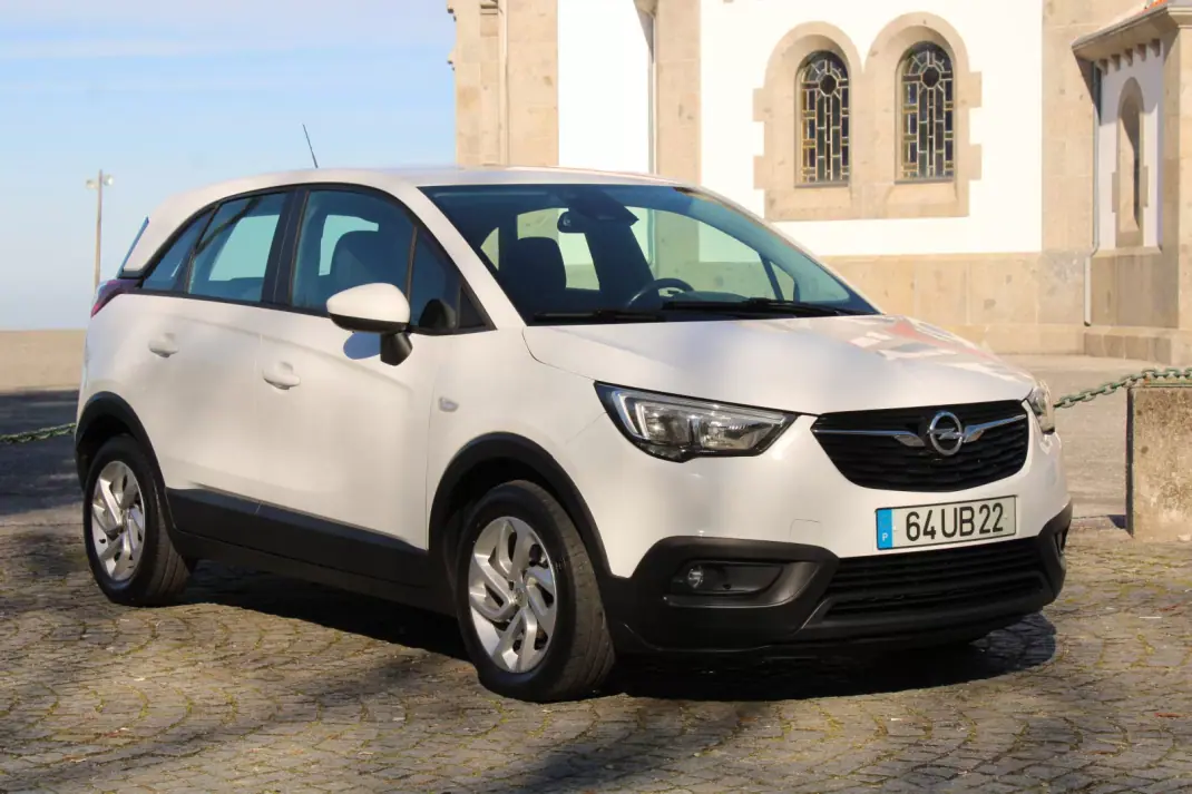 Opel Crossland X 2017 - 12500 EUR, 113439 km - AUTO.MOTO.pt - 113439km - foto 1 de 35