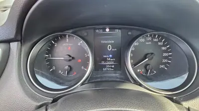 Nissan Qashqai 2018 - 19250 EUR, 62000 km - AUTO.MOTO.pt - 62000km - foto 10 de 18