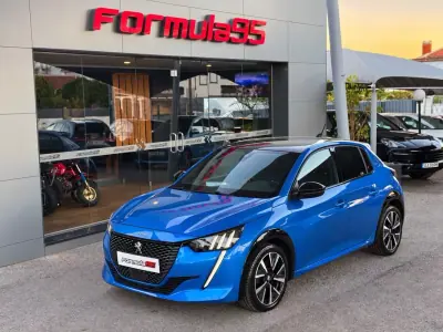 Peugeot 208 2020 - 12900 EUR, 77934 km - 77934km - foto 1 de 22