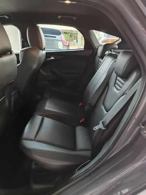 Ford Focus 2015 - 20500 EUR, 125550 km - AUTO.MOTO.pt - 125550km - foto 14 de 40