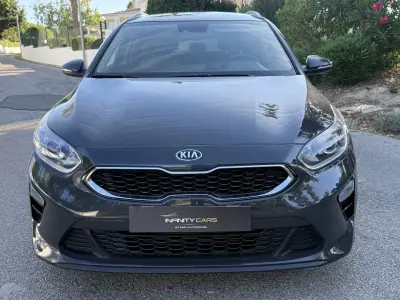 Kia Ceed SW 2018 - 12999 EUR, 120000 km - AUTO.MOTO.pt - 120000km - foto 4 de 17
