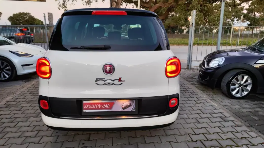 Fiat 500L 2014 - 10900 EUR, 142000 km - 142000km - foto 5 de 14