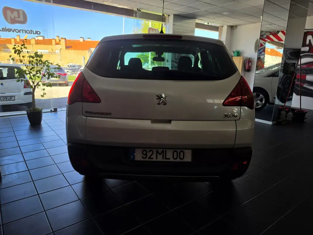 Peugeot 3008 2011 - 8450 EUR, 144500 km - 144500km - foto 9 de 22