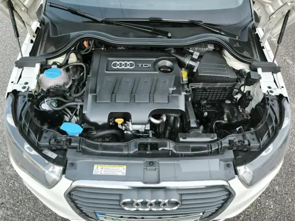 Audi A1 2010 - 9950 EUR, 236924 km - AUTO.MOTO.pt - 236924km - foto 40 de 43