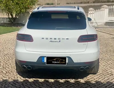 Porsche Macan 2017 - 60900 EUR, 83500 km - AUTO.MOTO.pt - 83500km - foto 12 de 20