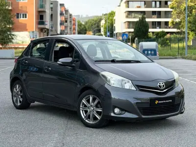 Toyota Yaris 2012 - 240000km