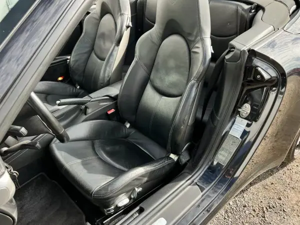 Porsche 911 2007 - 74500 EUR, 98000 km - AUTO.MOTO.pt - 98000km - foto 6 de 18