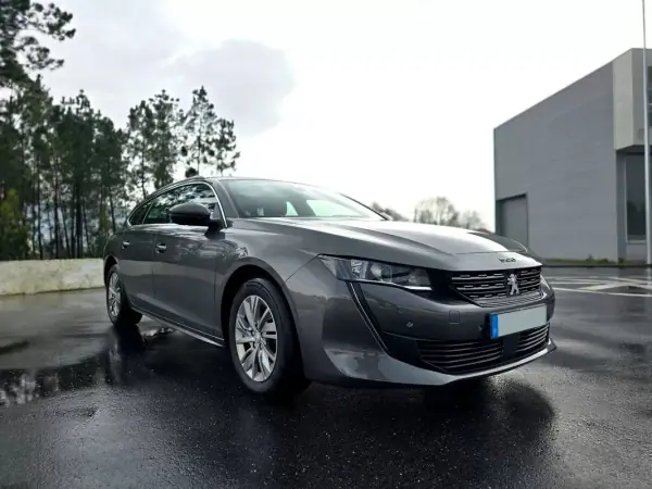 Peugeot 508 SW 2021 - 15750 EUR, 170000 km - AUTO.MOTO.pt - 170000km - foto 10 de 32