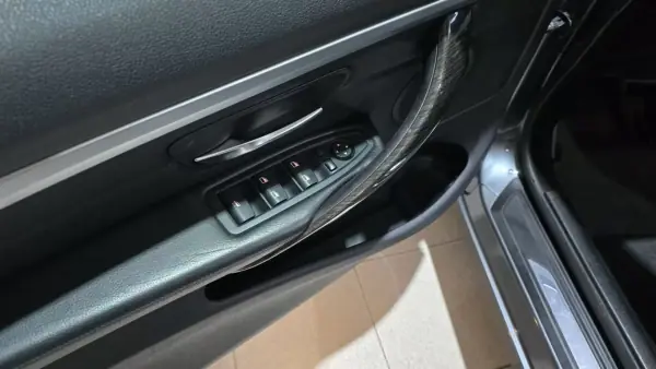 BMW 420 2014 - 23900 EUR, 184520 km - AUTO.MOTO.pt - 184520km - foto 28 de 51