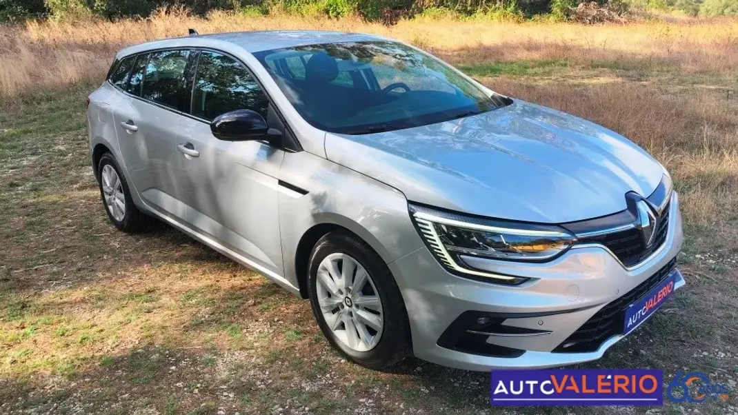 Renault Mégane Sport Tourer 2023 - 22950 EUR, 68025 km - 68025km - foto 8 de 34