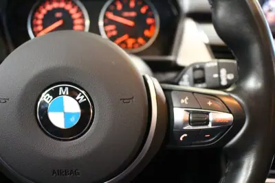 BMW 218 Active Tourer 2015 - 18250 EUR, 66000 km - AUTO.MOTO.pt - 66000km - foto 23 de 32