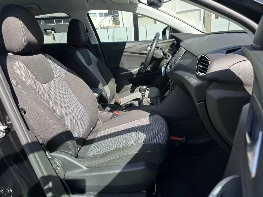 Opel Grandland X 2020 - 15900 EUR, 160000 km - 160000km - foto 51 de 55